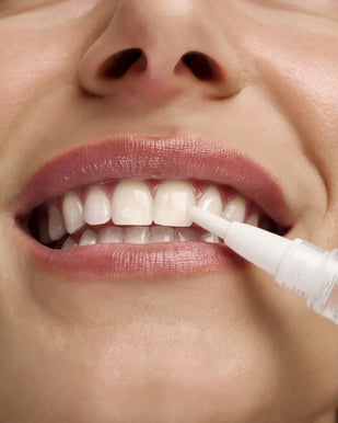 2. Apply serum on teeth